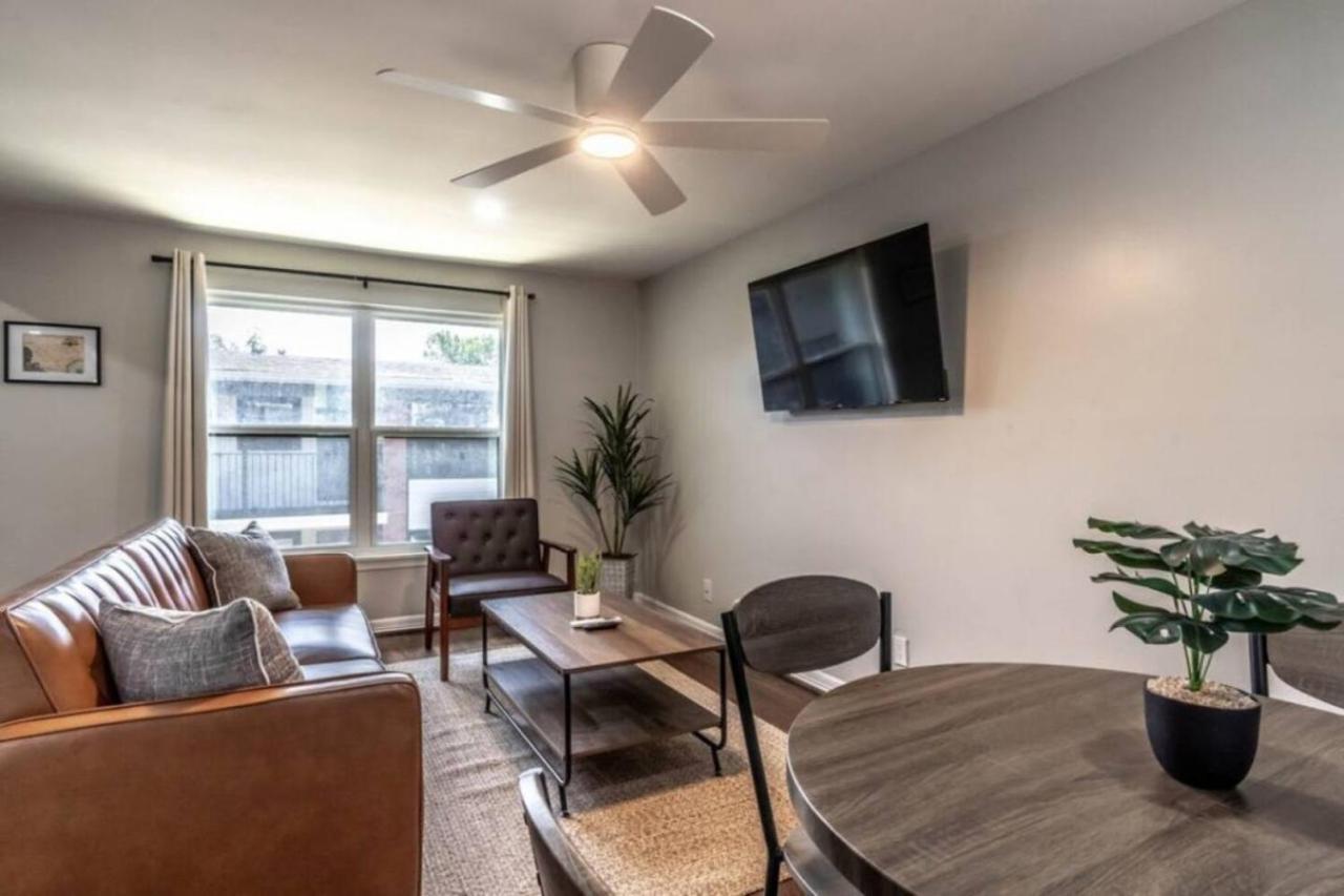 Roomy Urban Apartment Montrose! Free Parking #3 Houston Luaran gambar